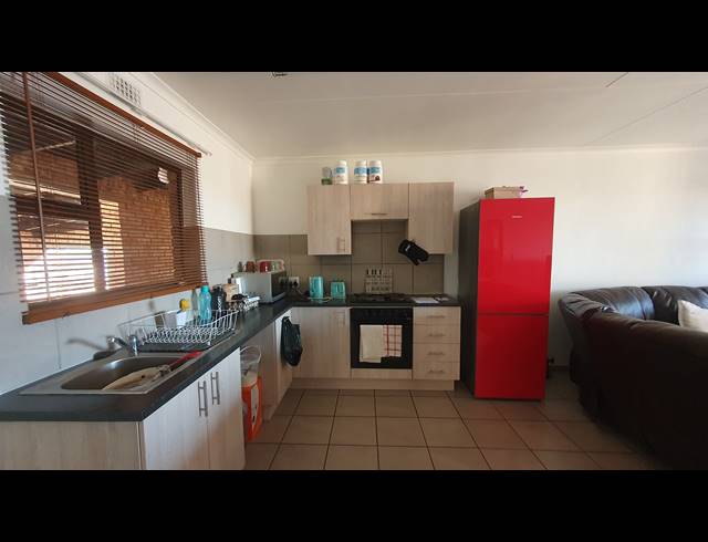 3 BEDROOM SECTIONAL TITLE FOR SALE IN ALBERTSDAL